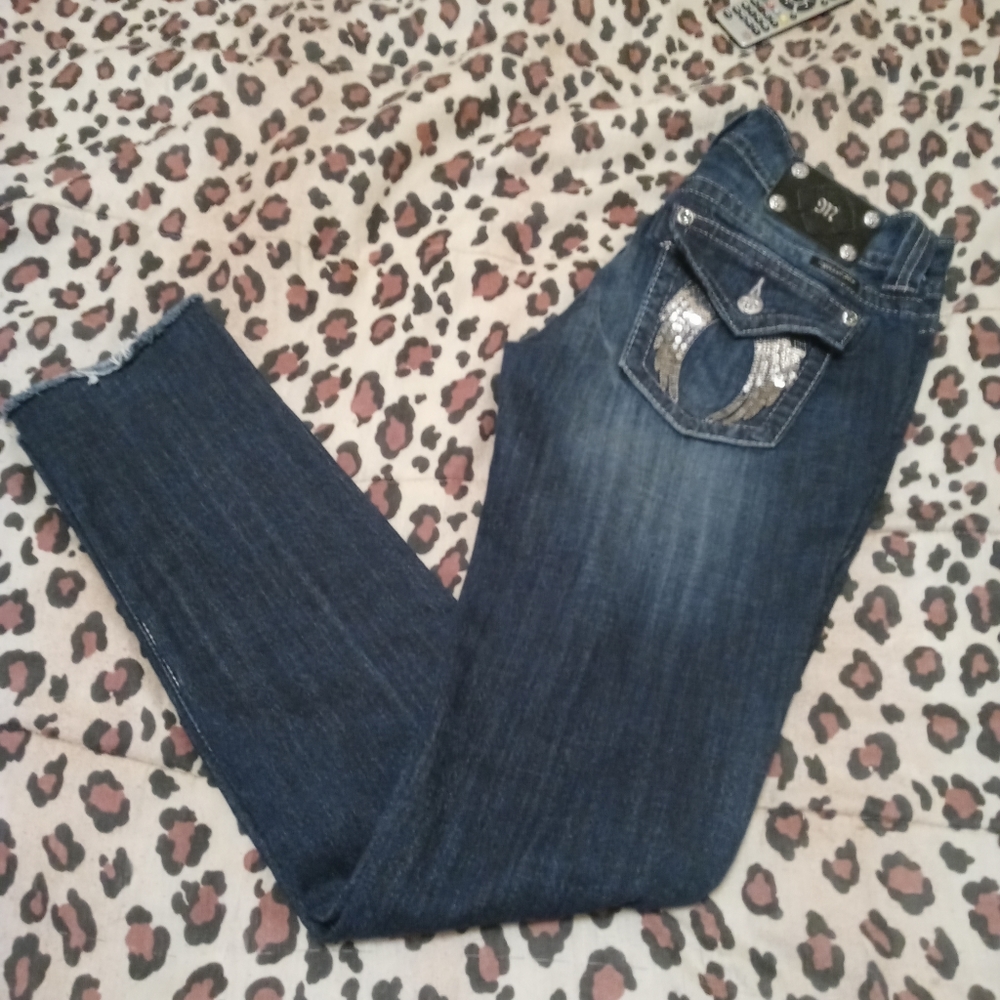 Miss Me Angel Skinny Jeans. Size 29